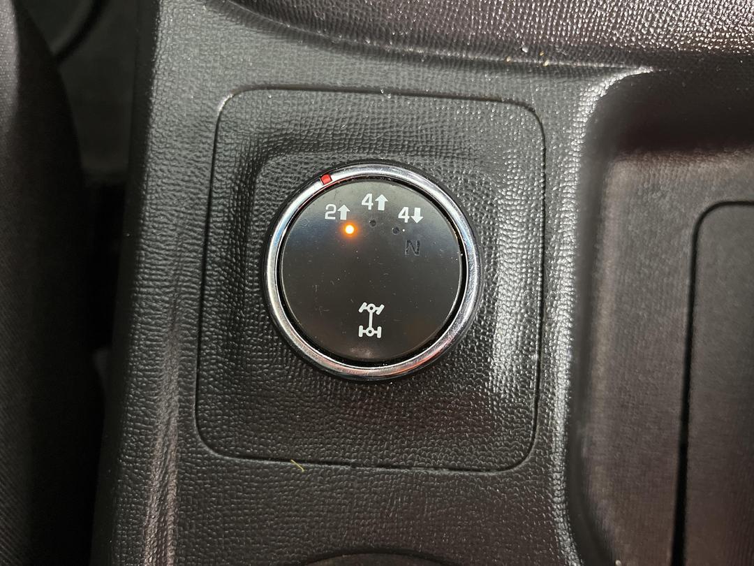 Photo '24' of Holden Colorado