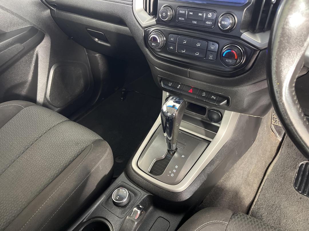 Photo '18' of Holden Colorado