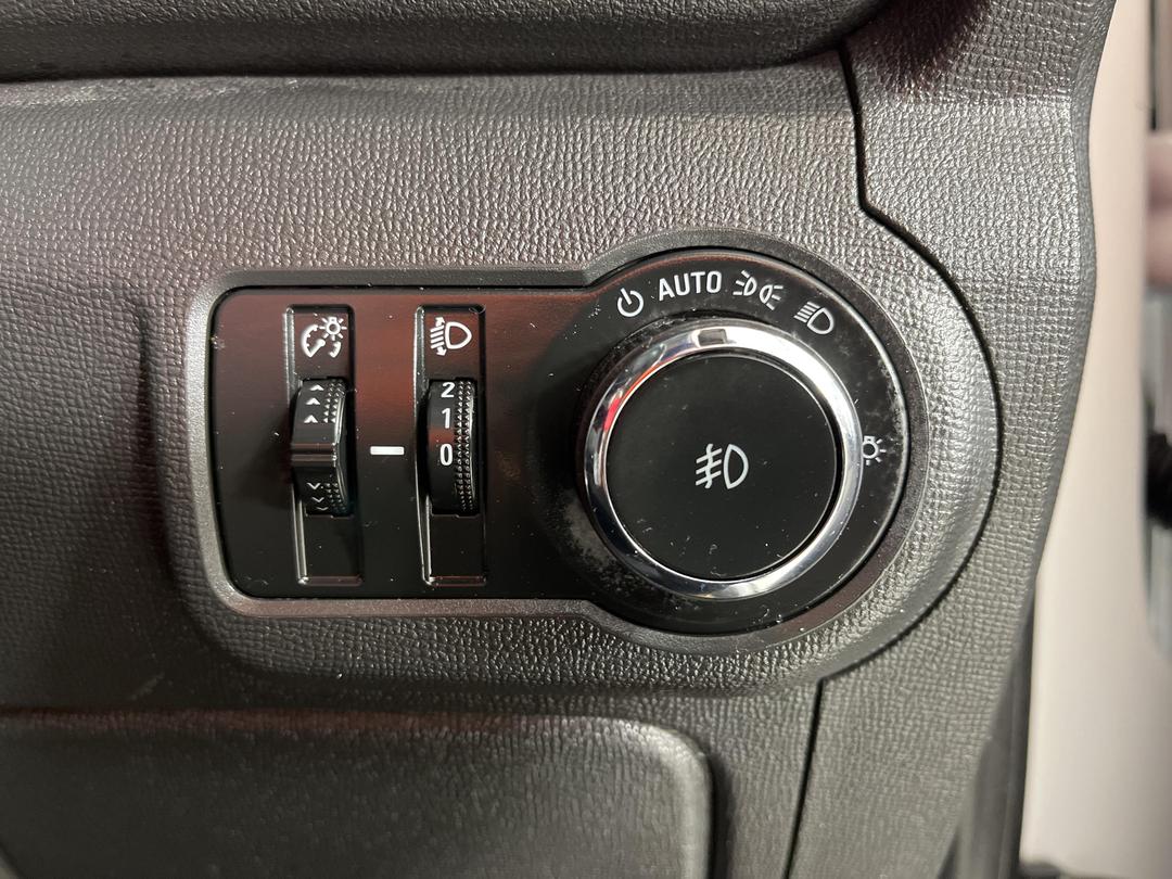 Photo '27' of Holden Colorado