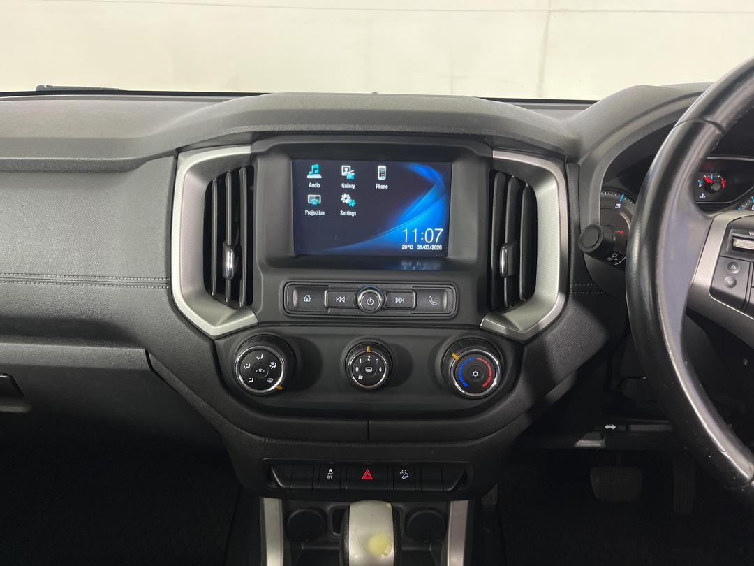 Photo '18' of Holden Colorado