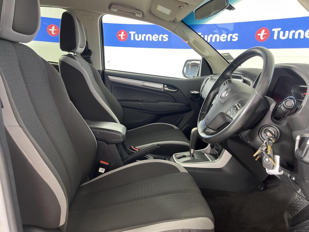 Photo '16' of Holden Colorado