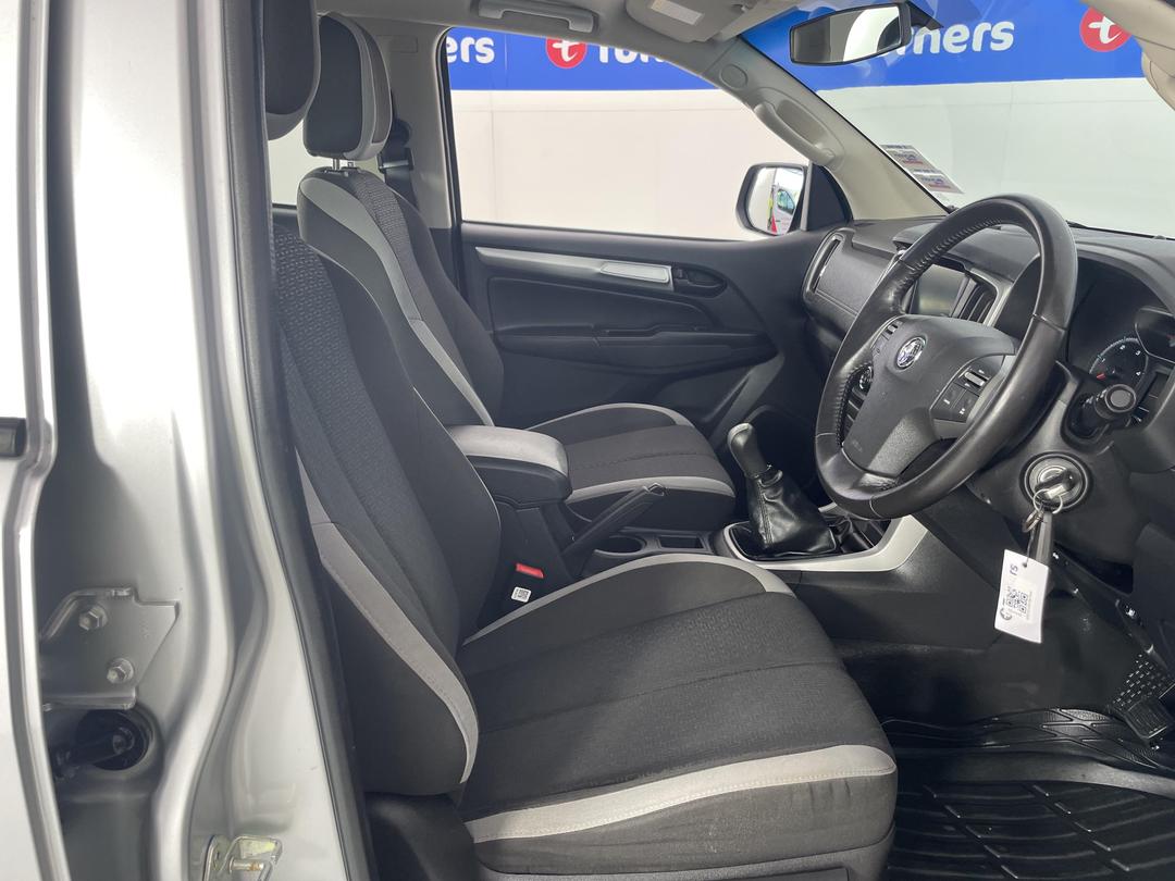 Photo '16' of Holden Colorado