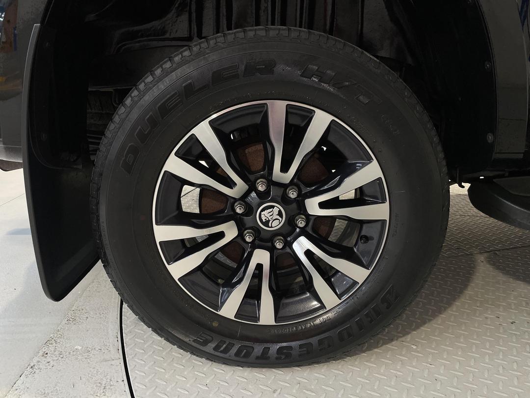 Photo '12' of Holden Colorado