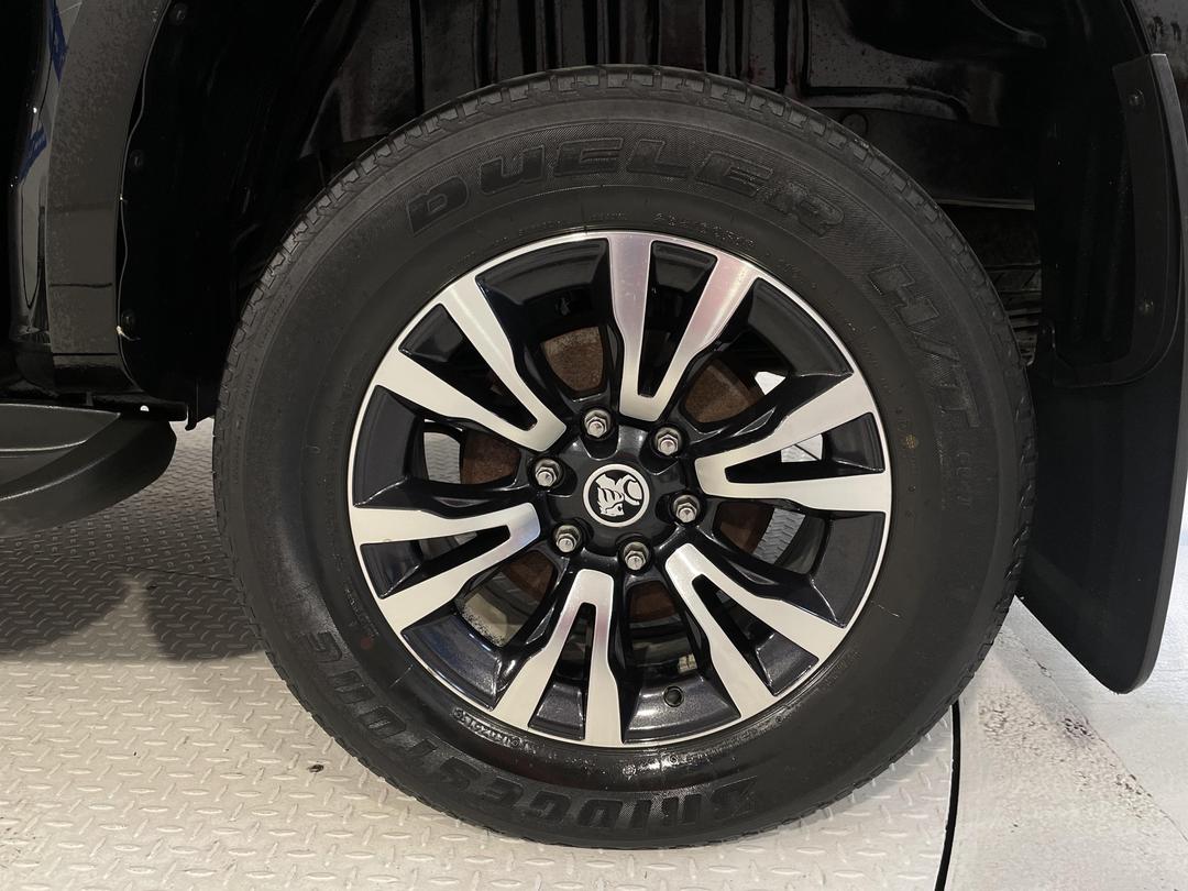 Photo '11' of Holden Colorado