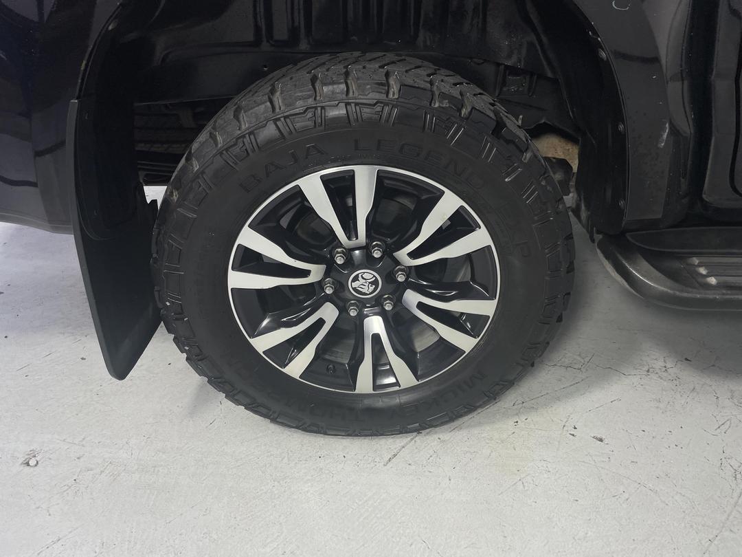 Photo '12' of Holden Colorado