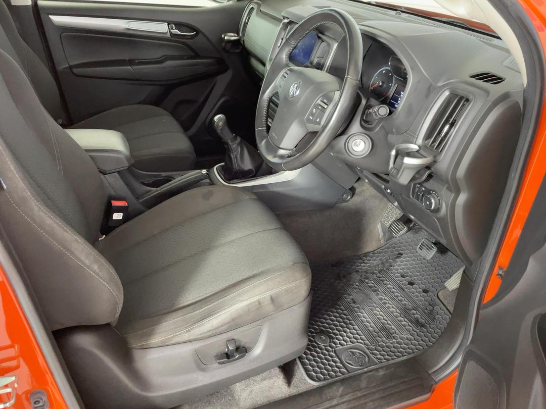 Photo '16' of Holden Colorado