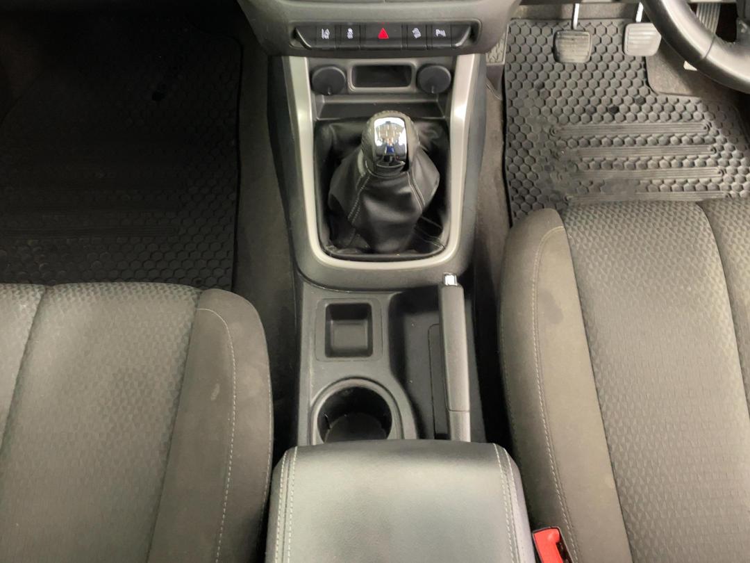 Photo '18' of Holden Colorado