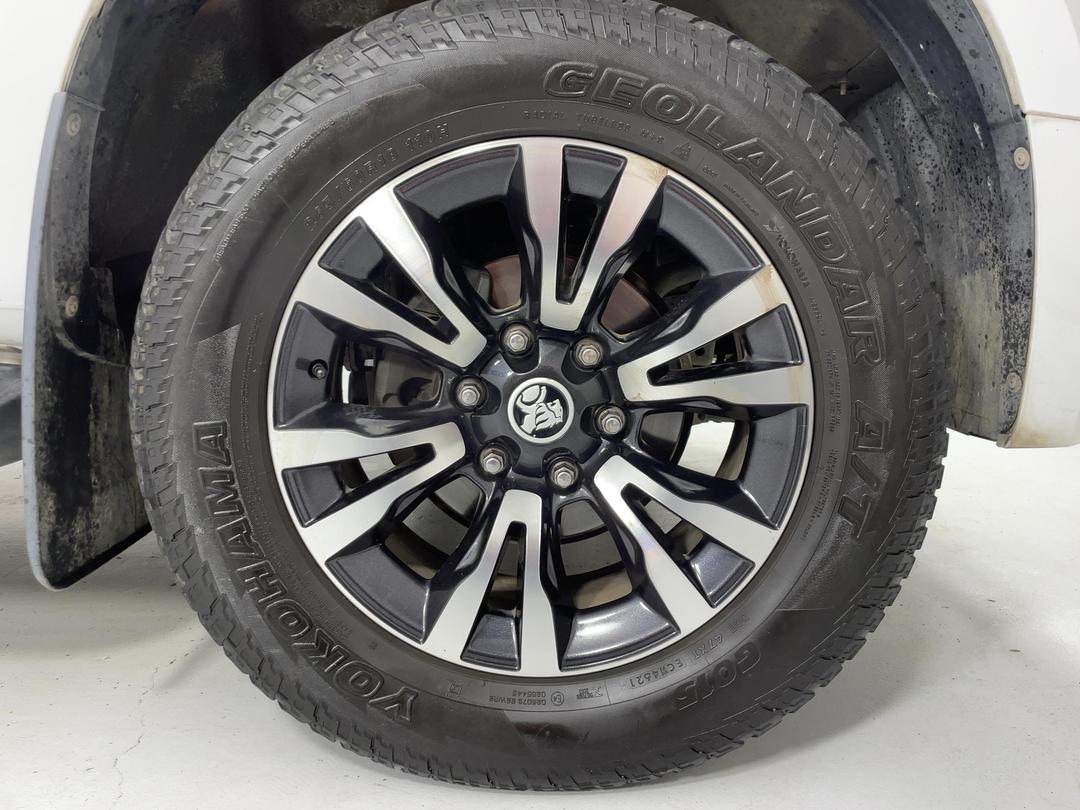 Photo '9' of Holden Colorado