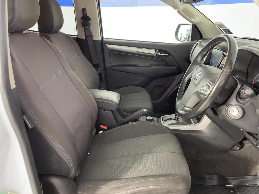 Photo '16' of Holden Colorado