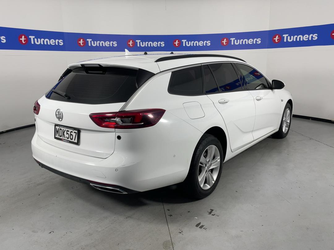 Photo '7' of Holden Commodore