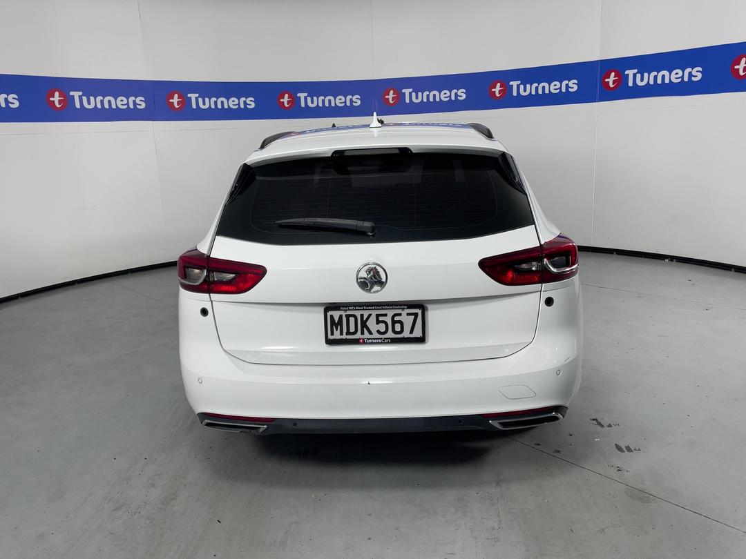 Photo '6' of Holden Commodore