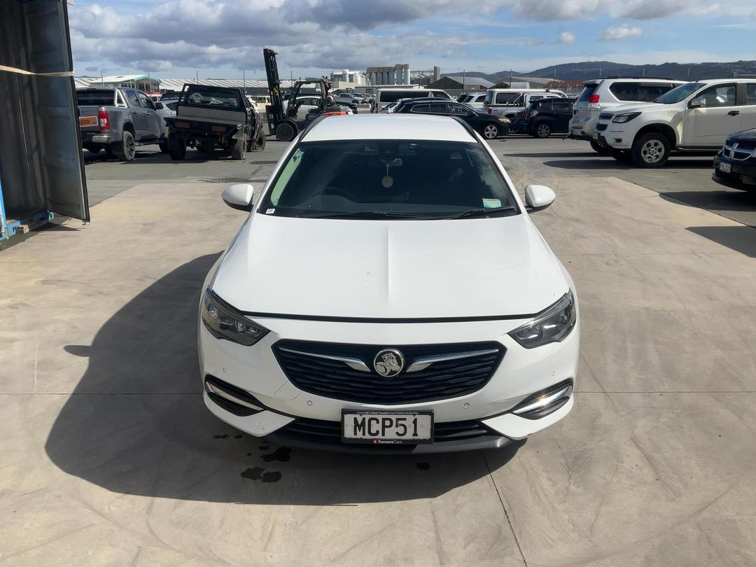 Photo '3' of Holden Commodore LT Wagon Photo '3' of Holden Commodore LT Wagon