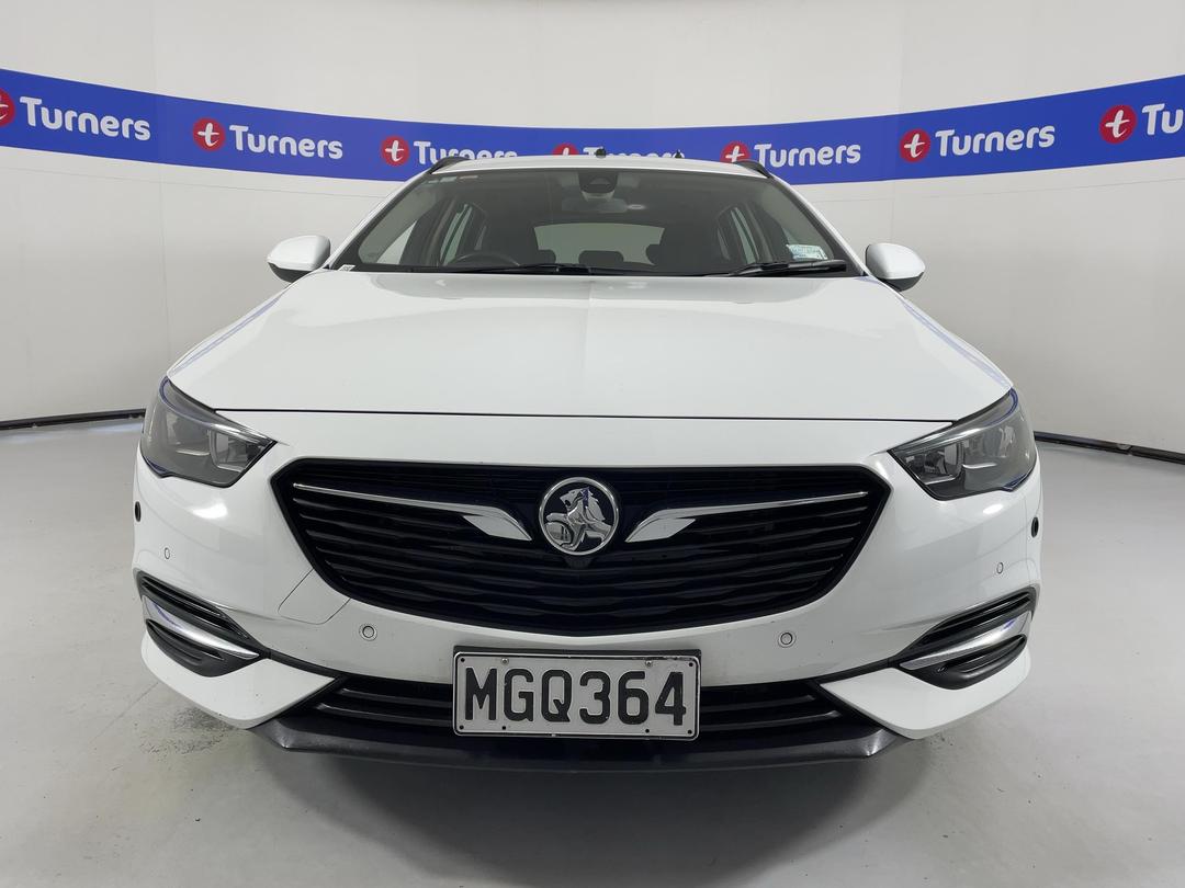 Photo '2' of Holden Commodore