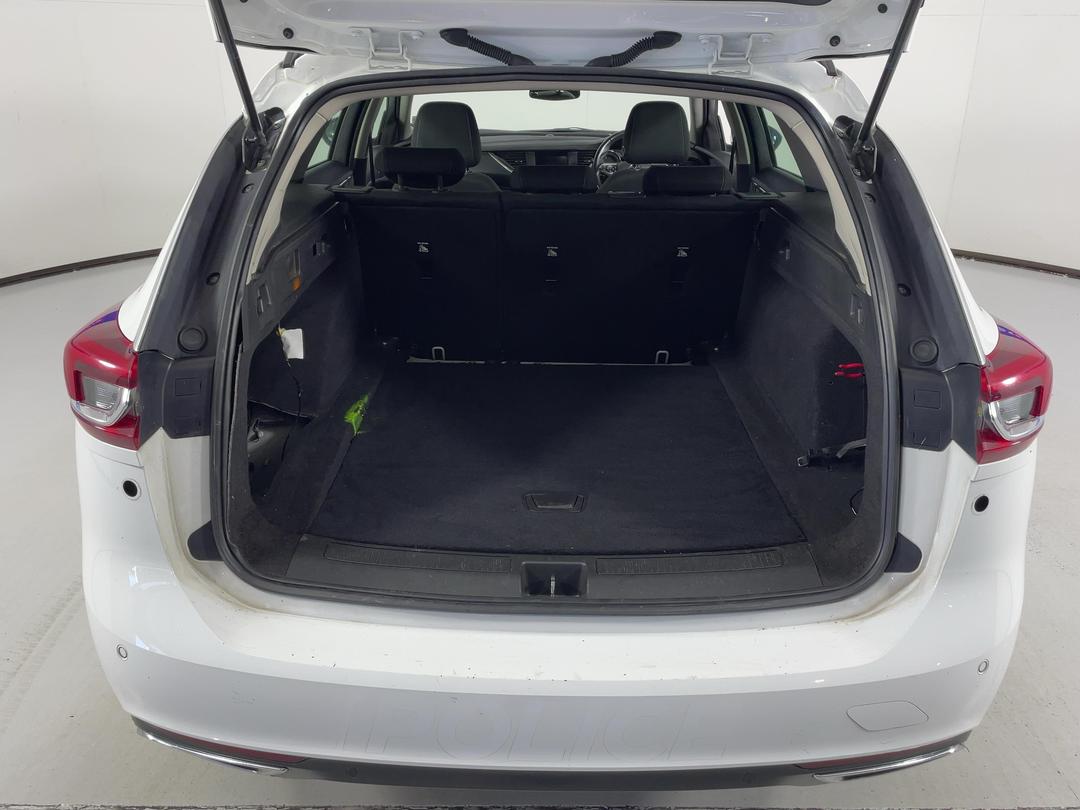 Photo '14' of Holden Commodore