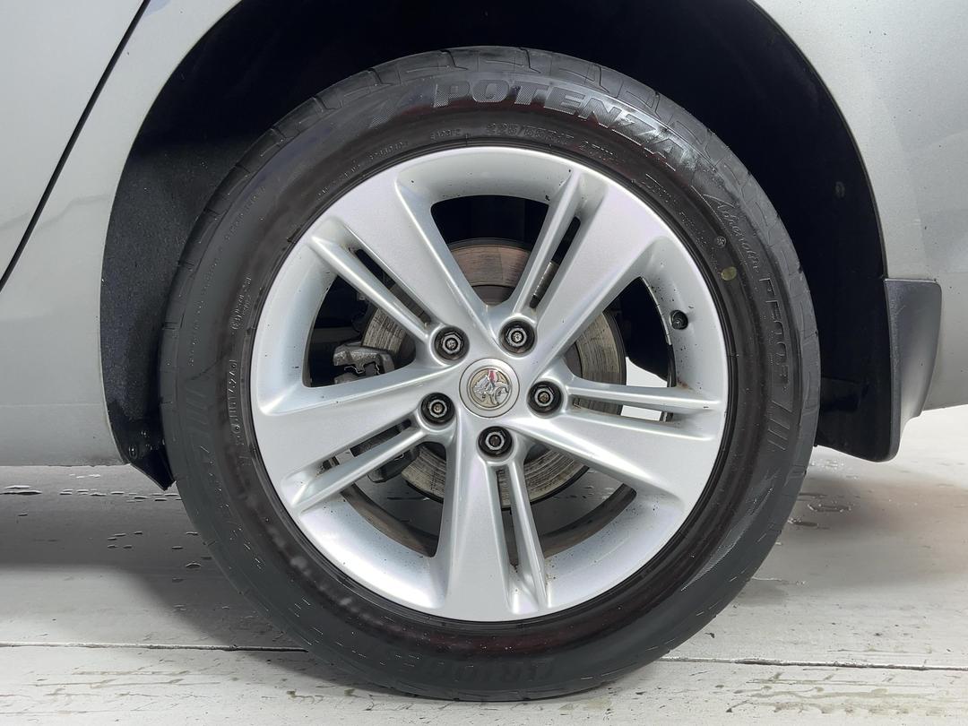 Photo '11' of Holden Commodore