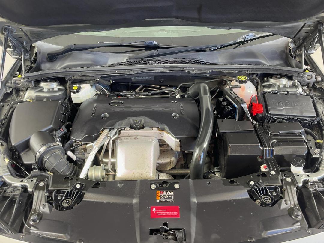 Photo '13' of Holden Commodore