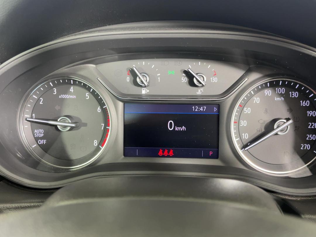 Photo '21' of Holden Commodore