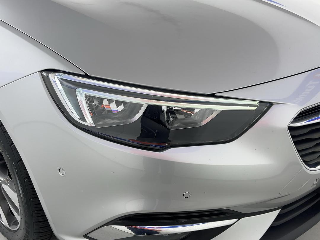 Photo '27' of Holden Commodore