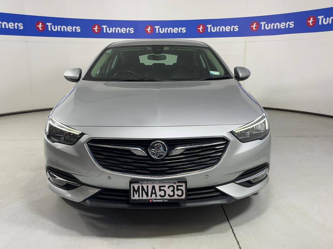 Photo '2' of Holden Commodore