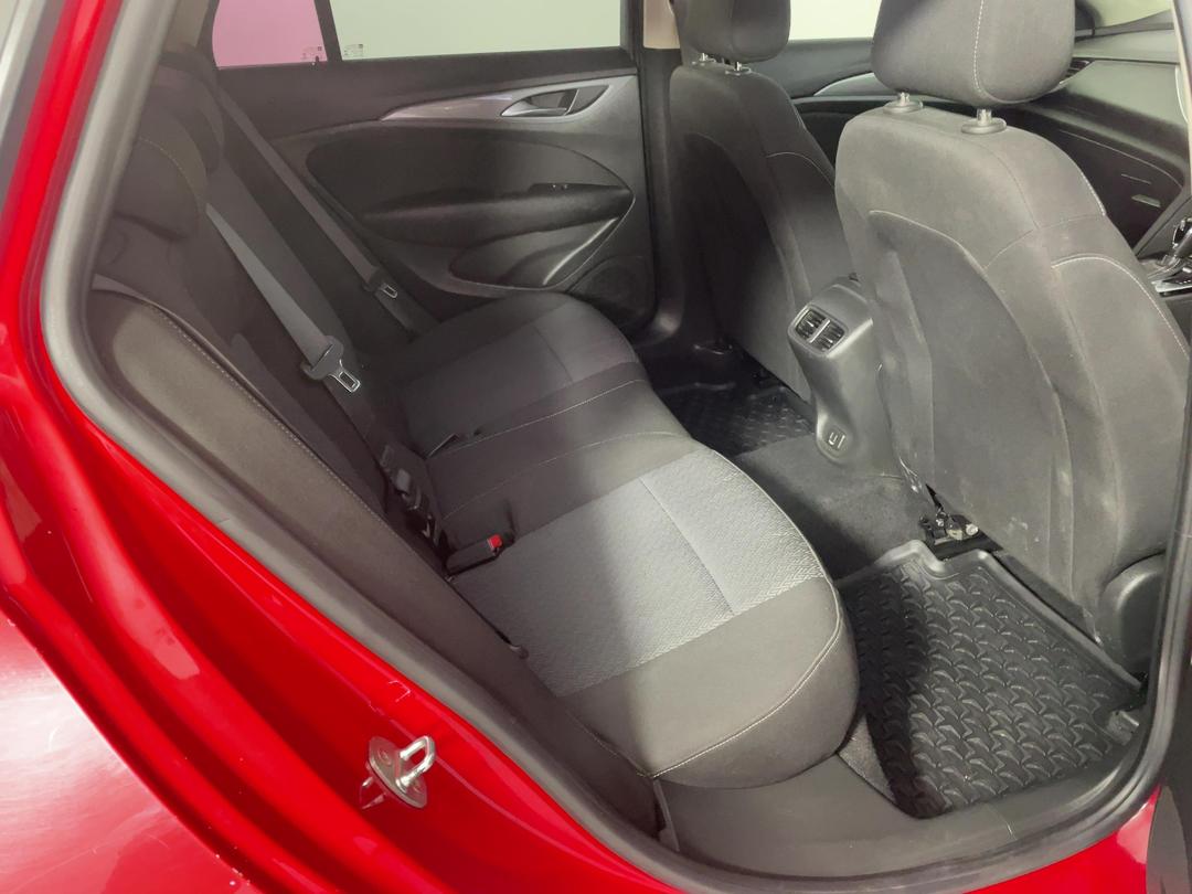 Photo '20' of Holden Commodore