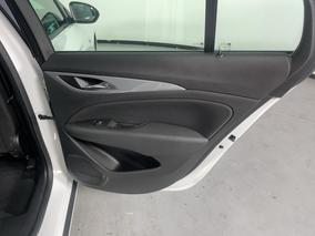 Photo '19' of Holden Commodore