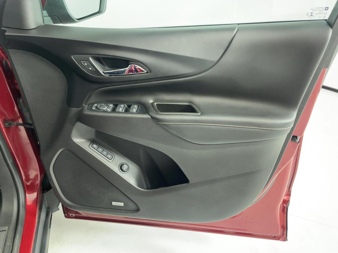 Photo '15' of Holden Equinox