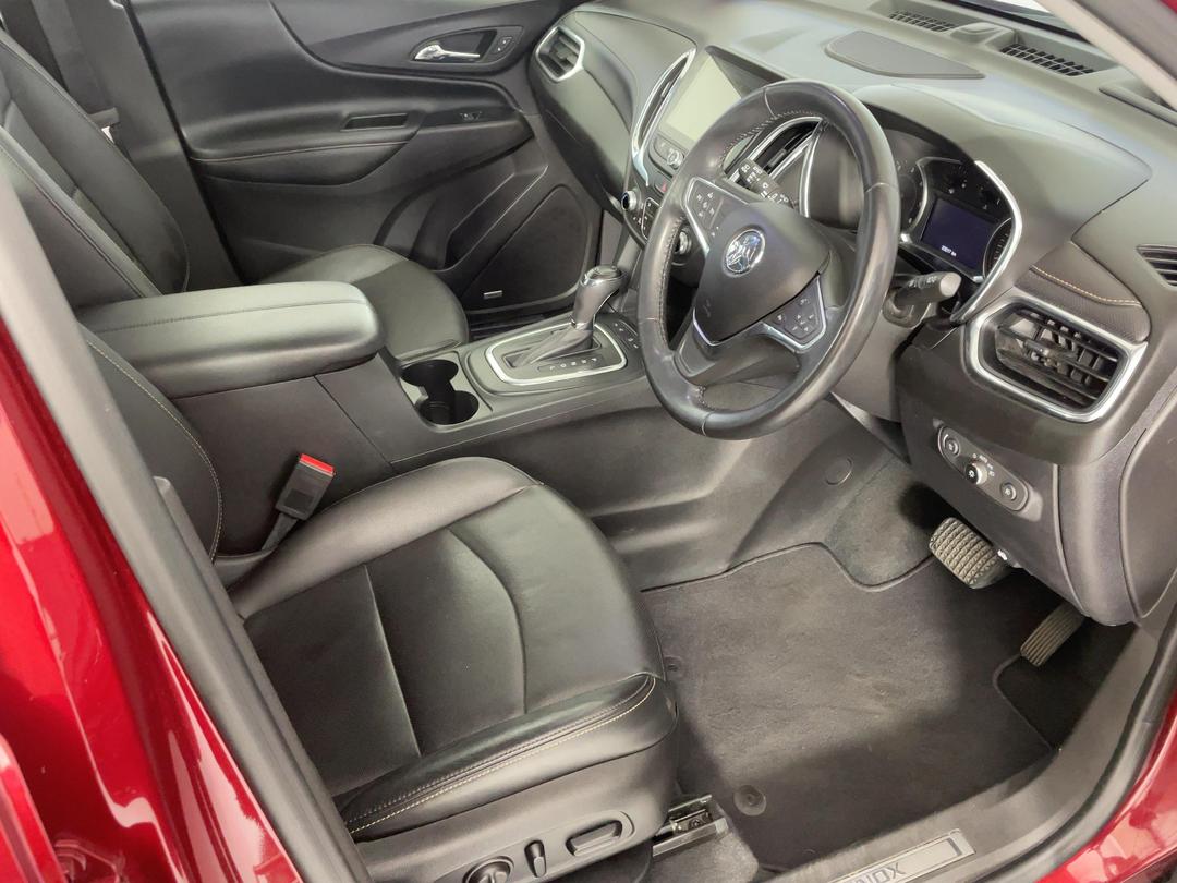 Photo '16' of Holden Equinox