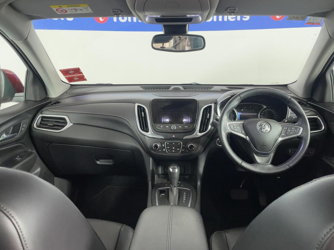 Photo '17' of Holden Equinox