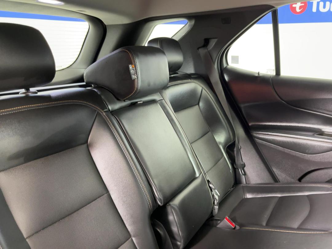 Photo '20' of Holden Equinox