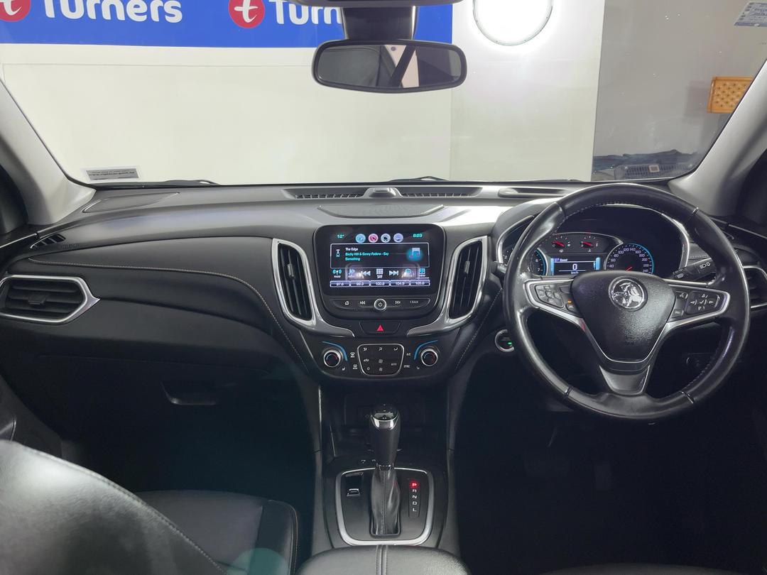 Photo '17' of Holden Equinox