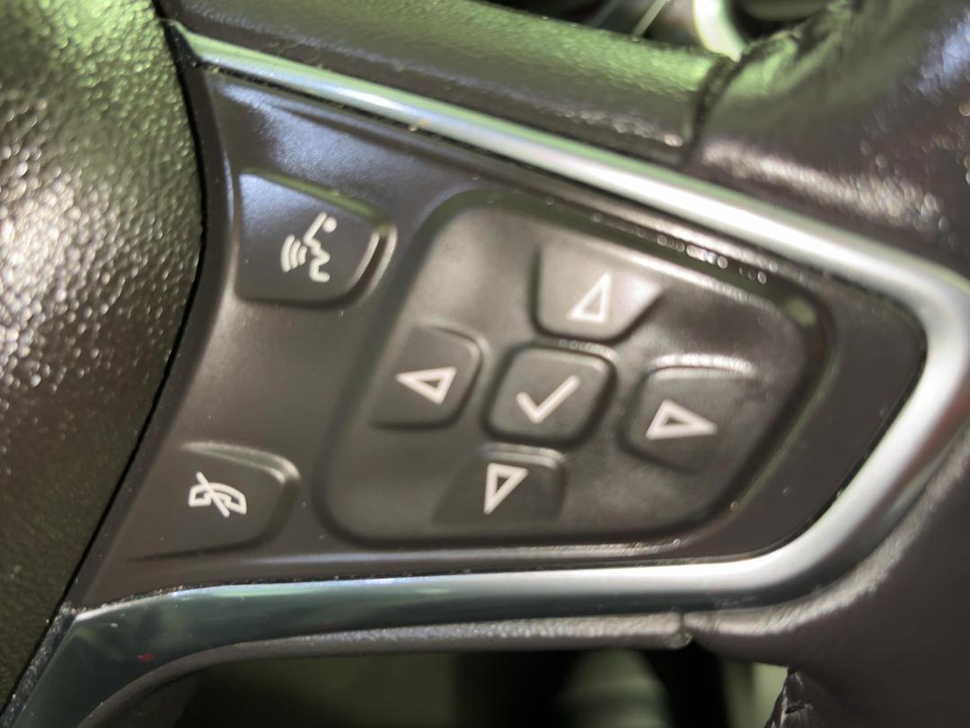 Photo '28' of Holden Equinox