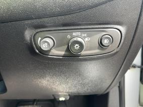 Photo '27' of Holden Equinox