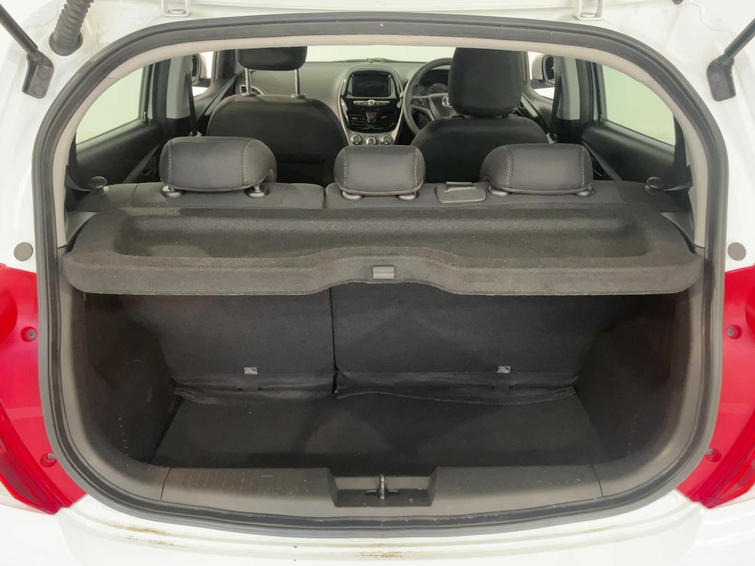 Photo '14' of Holden Spark