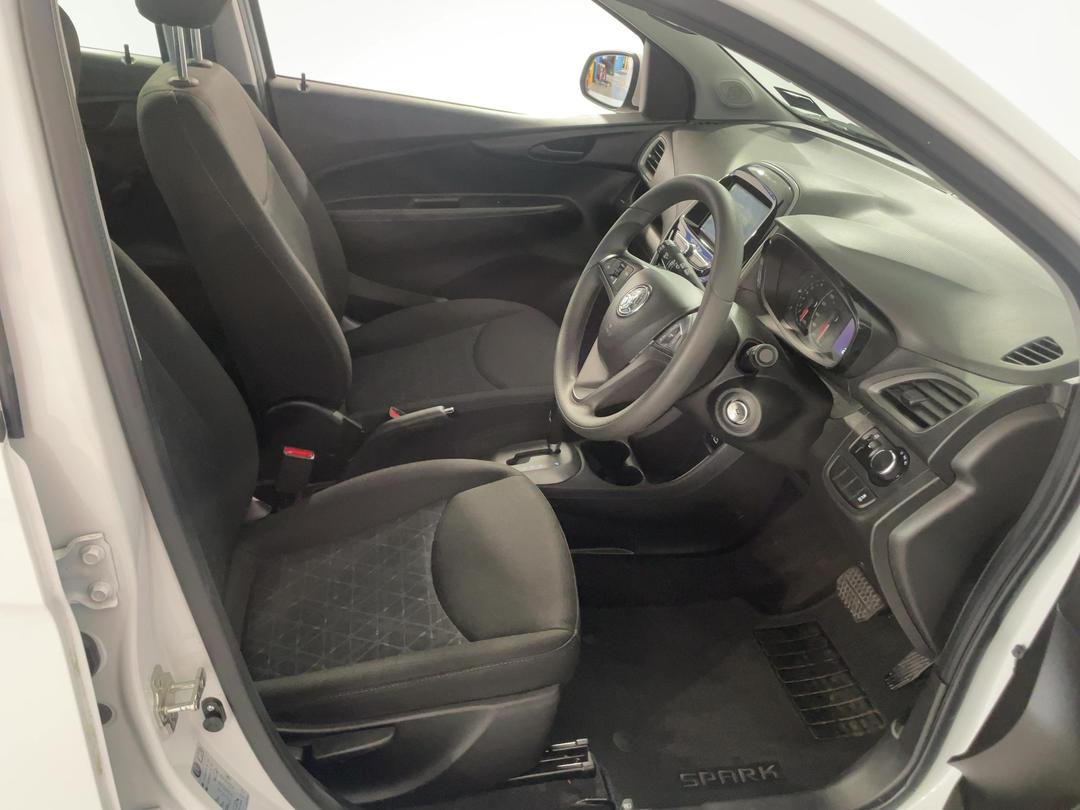 Photo '16' of Holden Spark