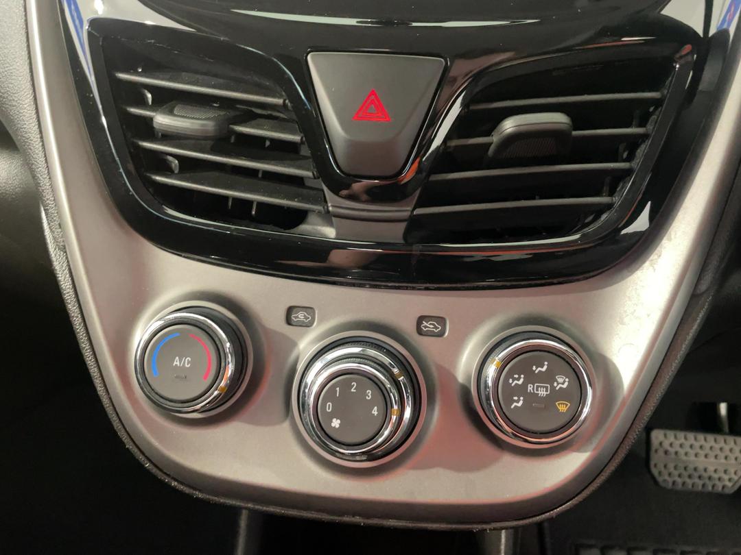 Photo '29' of Holden Spark