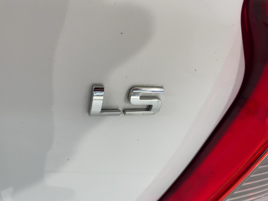 Photo '35' of Holden Spark