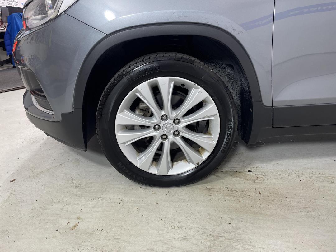 Photo '10' of Holden Trax