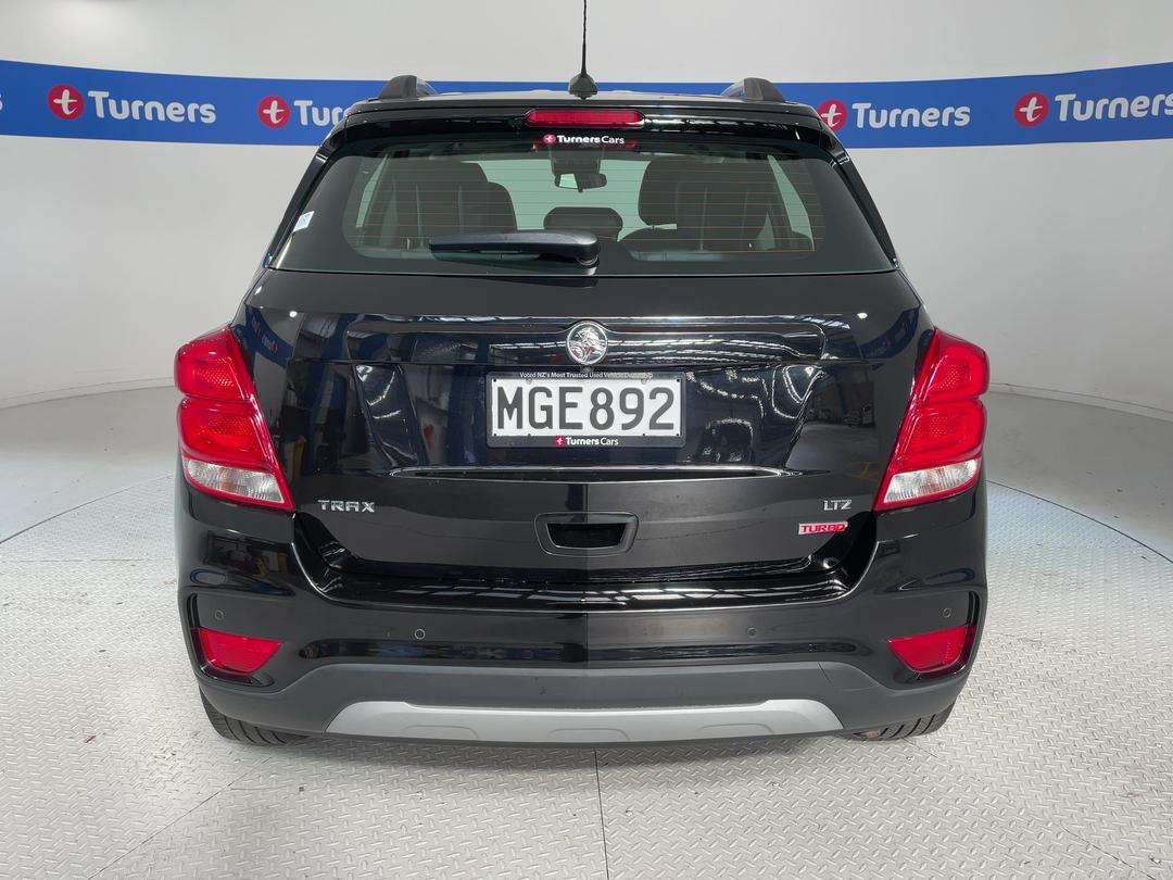 Photo '6' of Holden Trax