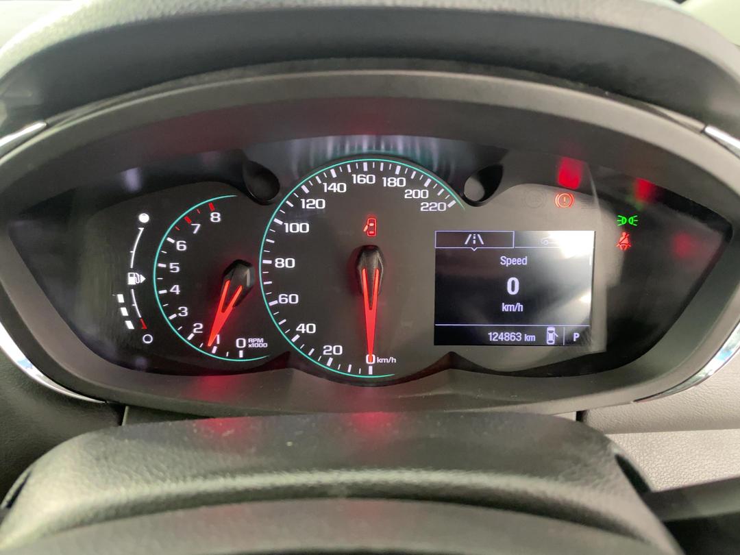 Photo '21' of Holden Trax