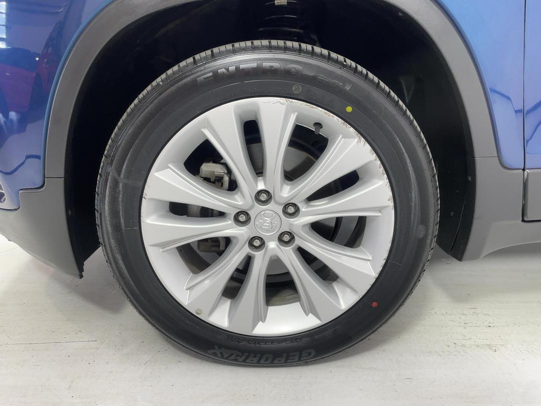 Photo '10' of Holden Trax