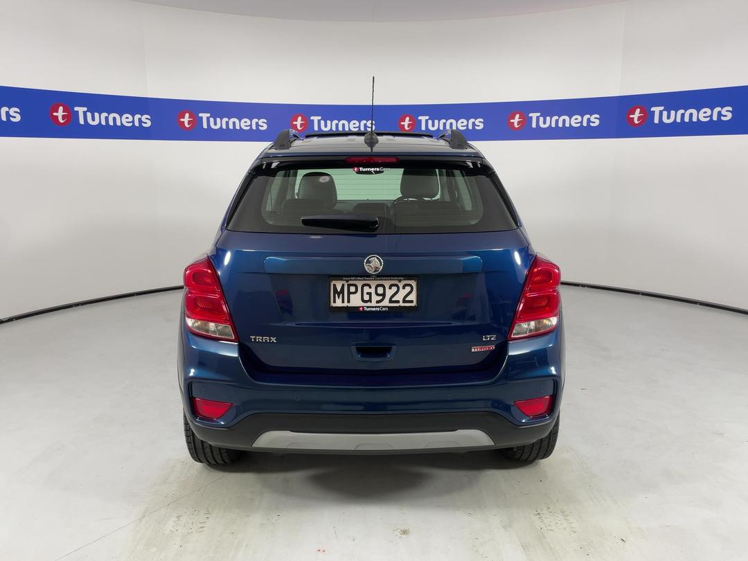 Photo '6' of Holden Trax