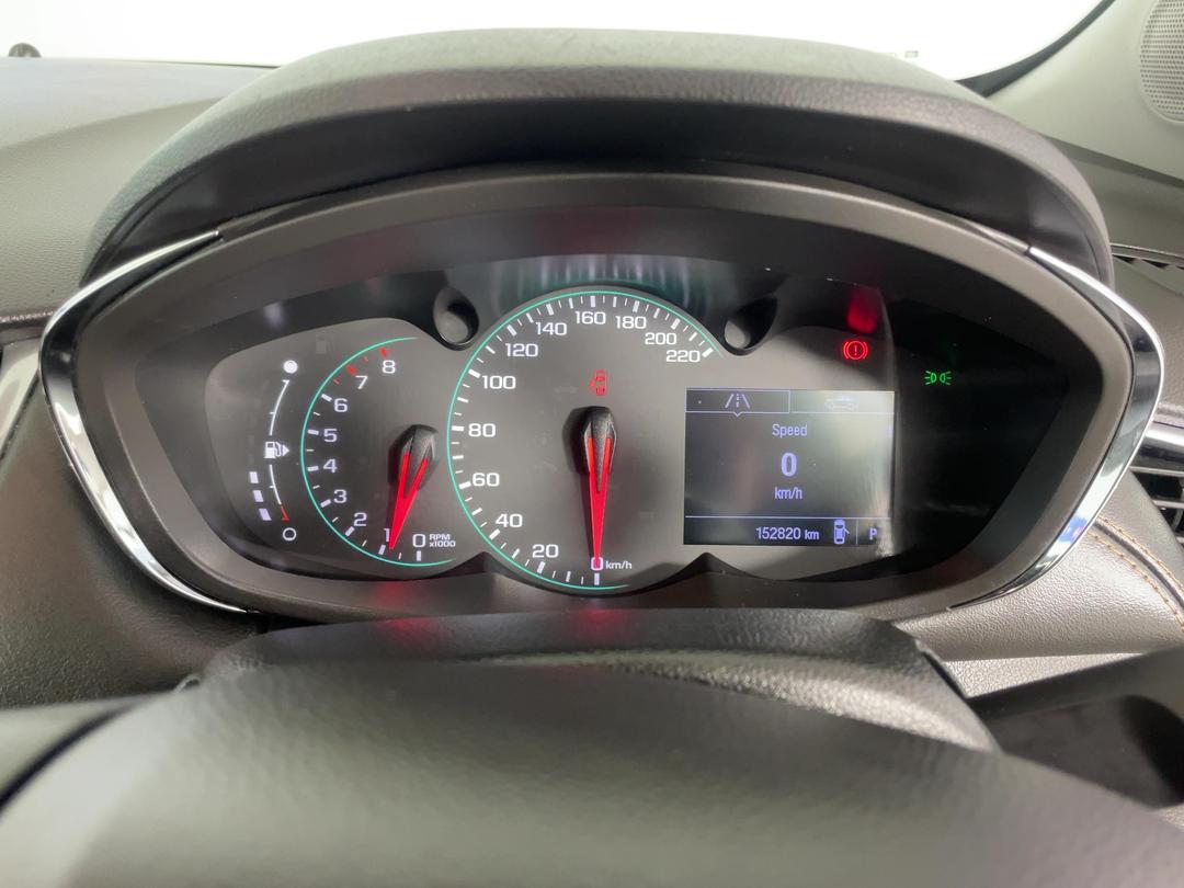 Photo '21' of Holden Trax