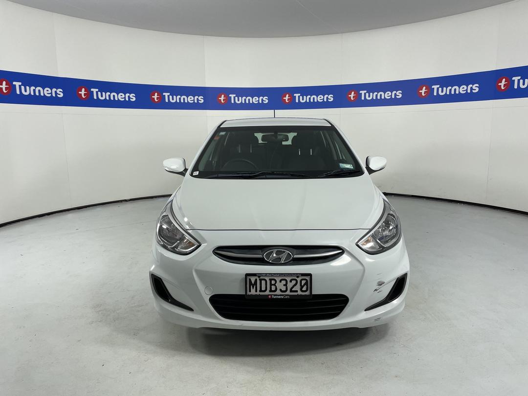 Photo '2' of Hyundai Accent