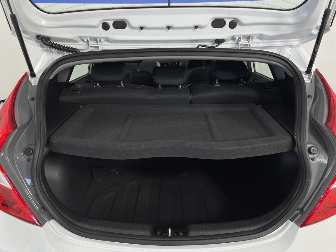 Photo '14' of Hyundai Accent