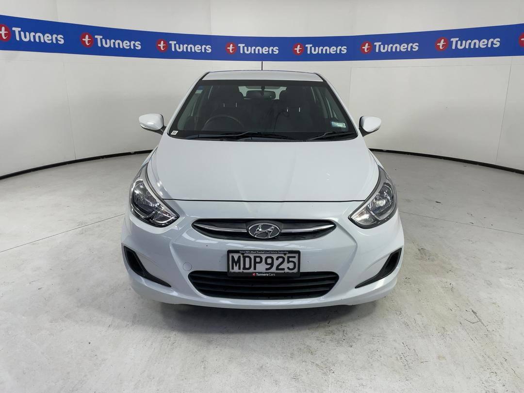 Photo '2' of Hyundai Accent