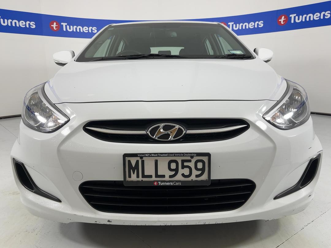 Photo '2' of Hyundai Accent