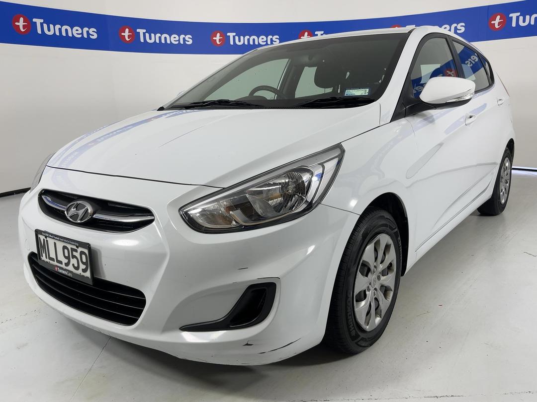 Photo '4' of Hyundai Accent