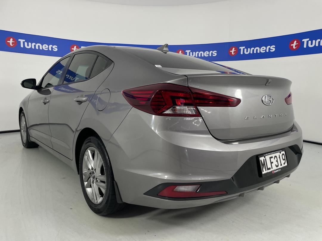 Photo '5' of Hyundai Elantra