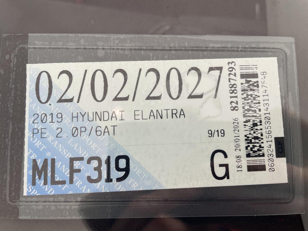 Photo '29' of Hyundai Elantra