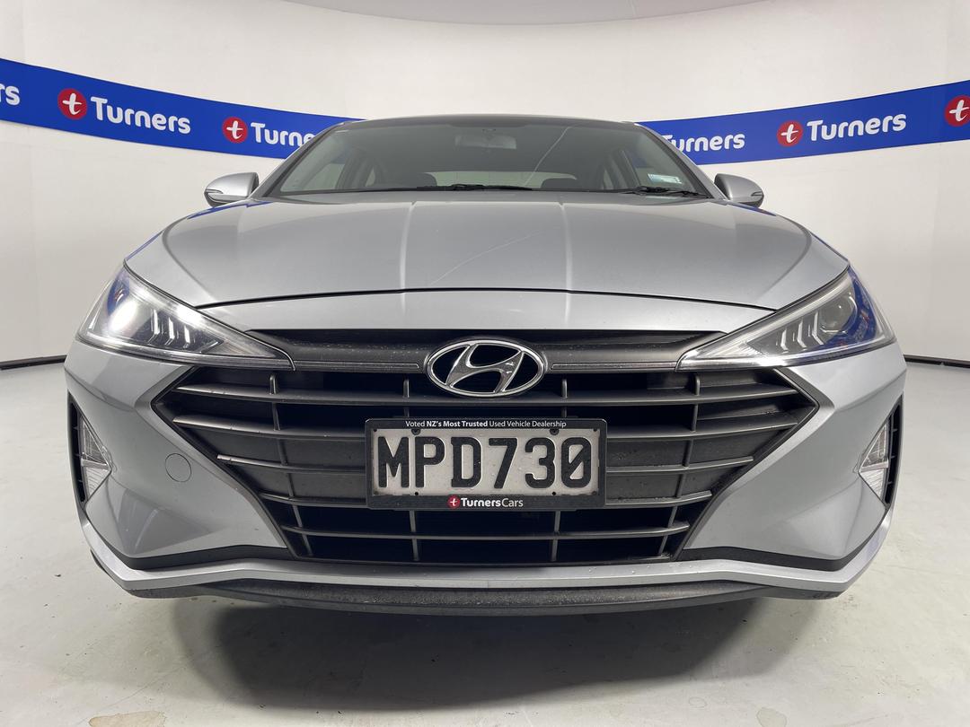 Photo '2' of Hyundai Elantra